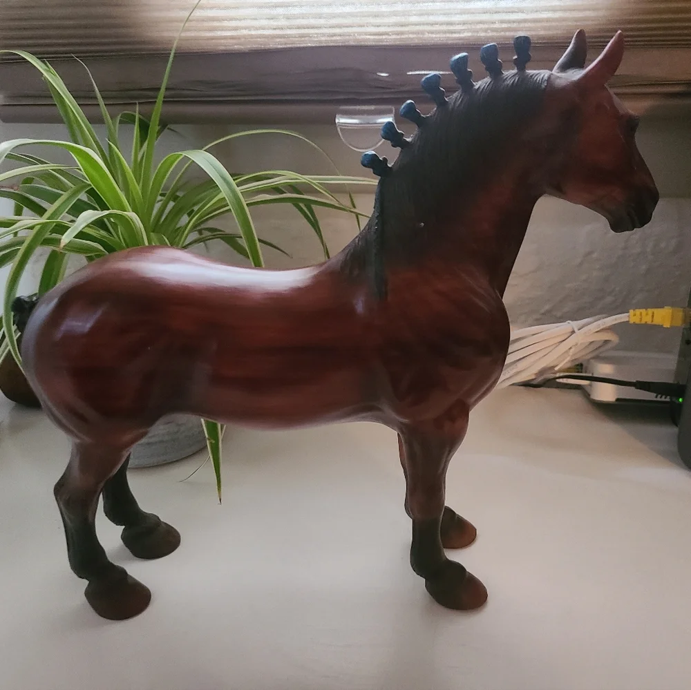 Peter Stone Woody Woodgrain Draft Horse Model - Picture 4 of 5